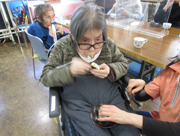 ⑤写真（恵方巻2）.png